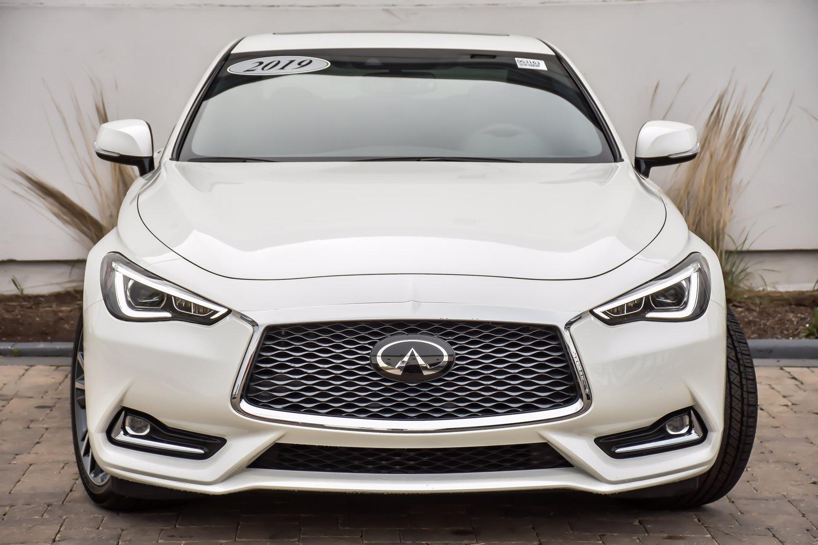 Used 2019 INFINITI Q60 3.0t LUXE, Essential Pkg, | Downers Grove, IL