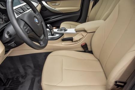 Used 2018 BMW 3 Series 320i xDrive | Downers Grove, IL