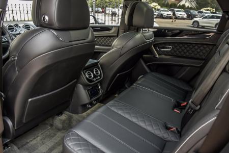 Used 2018 Bentley Bentayga W12 Signature | Downers Grove, IL