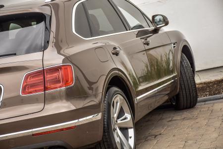 Used 2018 Bentley Bentayga W12 Signature | Downers Grove, IL