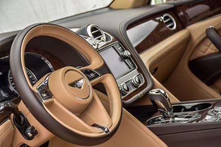 Used 2018 Bentley Bentayga W12 Signature | Downers Grove, IL
