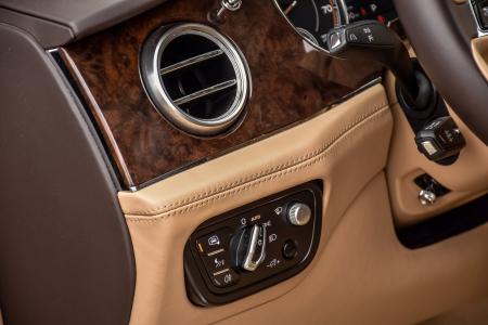 Used 2018 Bentley Bentayga W12 Signature | Downers Grove, IL