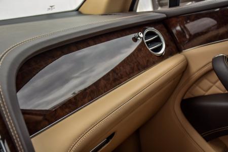 Used 2018 Bentley Bentayga W12 Signature | Downers Grove, IL