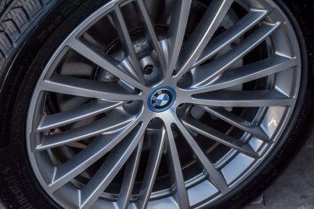 Used 2019 BMW 5 Series 530e xDrive iPerformance Luxe/Prem | Downers Grove, IL