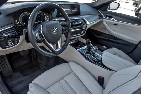Used 2019 BMW 5 Series 530e xDrive iPerformance Luxe/Prem | Downers Grove, IL