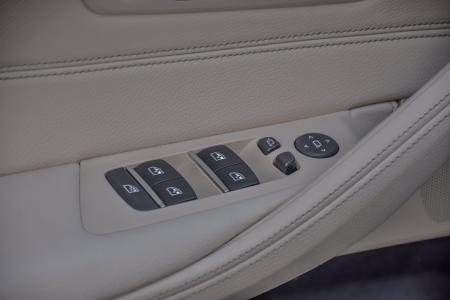 Used 2019 BMW 5 Series 530e xDrive iPerformance Luxe/Prem | Downers Grove, IL