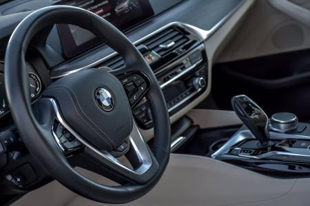 Used 2019 BMW 5 Series 530e xDrive iPerformance Luxe/Prem | Downers Grove, IL