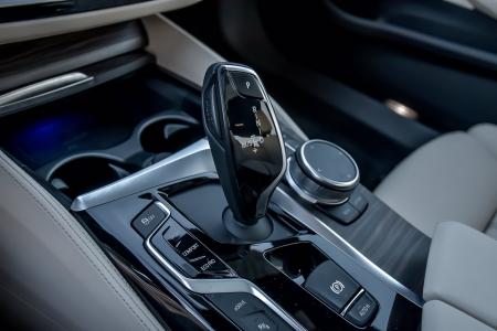 Used 2019 BMW 5 Series 530e xDrive iPerformance Luxe/Prem | Downers Grove, IL