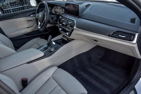 Used 2019 BMW 5 Series 530e xDrive iPerformance Luxe/Prem | Downers Grove, IL