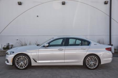 Used 2019 BMW 5 Series 530e xDrive iPerformance Luxe/Prem | Downers Grove, IL