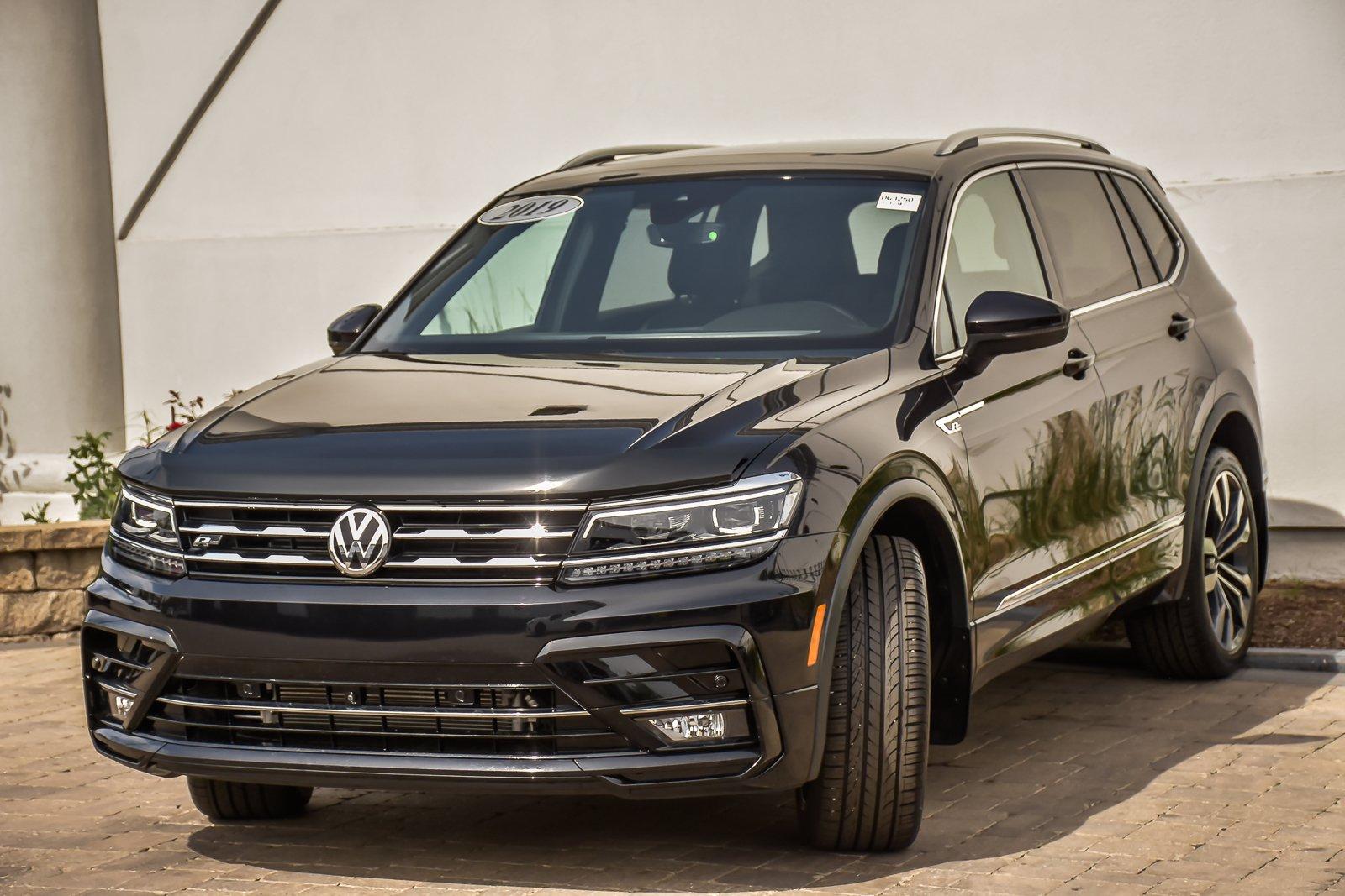 Used 2019 Volkswagen Tiguan SEL Premium R-Line | Downers Grove, IL