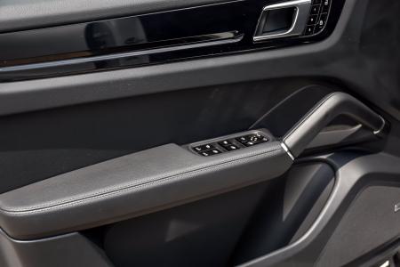 Used 2019 Porsche Cayenne S Premium | Downers Grove, IL