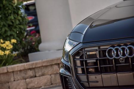 Used 2019 Audi Q8 Prestige Year One/Black Optic Pkg | Downers Grove, IL