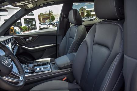 Used 2019 Audi Q8 Prestige Year One/Black Optic Pkg | Downers Grove, IL
