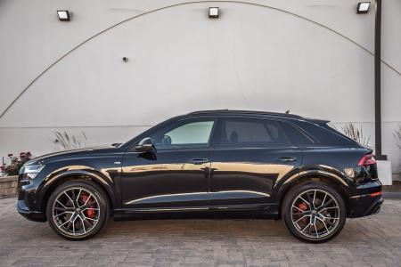 Used 2019 Audi Q8 Prestige Year One/Black Optic Pkg | Downers Grove, IL