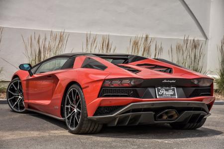 Used 2018 Lamborghini Aventador S Roadster | Downers Grove, IL