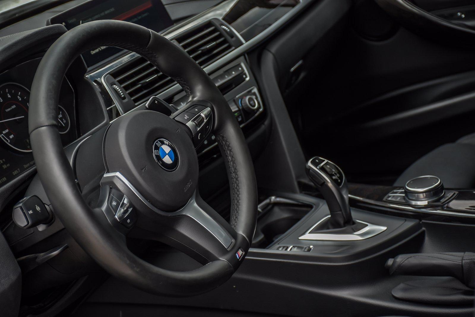 Used 2018 BMW 330i xDrive Sports Wagon M-Sport Premium  | Downers Grove, IL