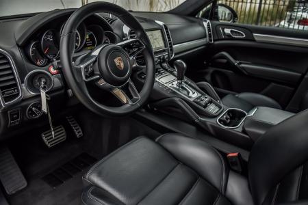 Used 2015 Porsche Cayenne Turbo | Downers Grove, IL