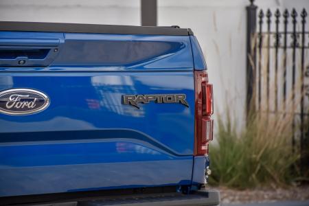 Used 2017 Ford F-150 Raptor SuperCrew w/Tech Pkg/Nav | Downers Grove, IL