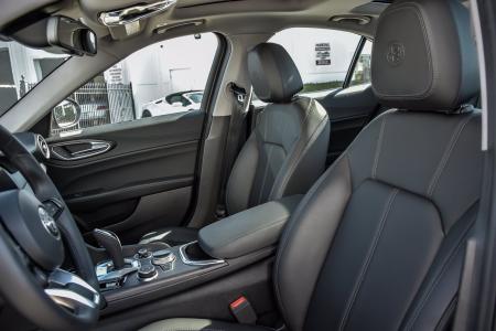 Used 2021 Alfa Romeo Giulia Ti | Downers Grove, IL