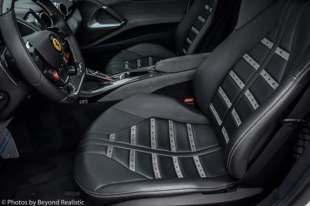 Used 2018 Ferrari 812 Superfast  | Downers Grove, IL