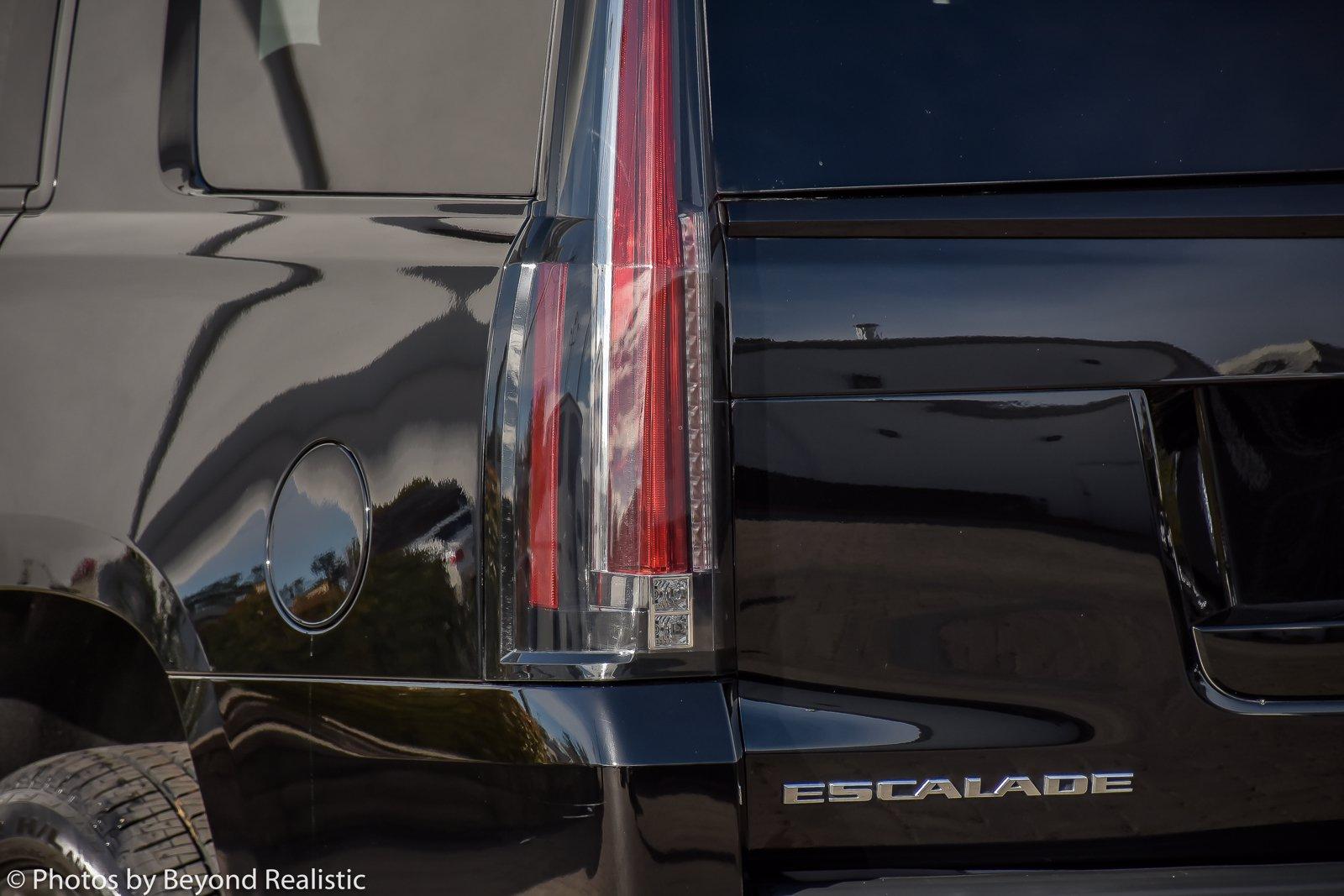 Used 2020 Cadillac Escalade Luxury | Downers Grove, IL