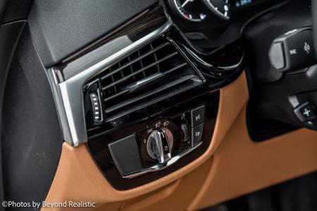 Used 2019 BMW 5 Series 530i xDrive Premium 2/ Sport | Downers Grove, IL