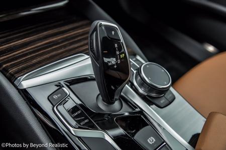 Used 2019 BMW 5 Series 530i xDrive Premium 2/ Sport | Downers Grove, IL