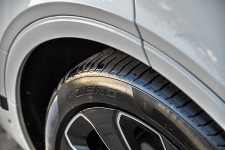 Used 2020 Bentley Bentayga Design Edition | Downers Grove, IL