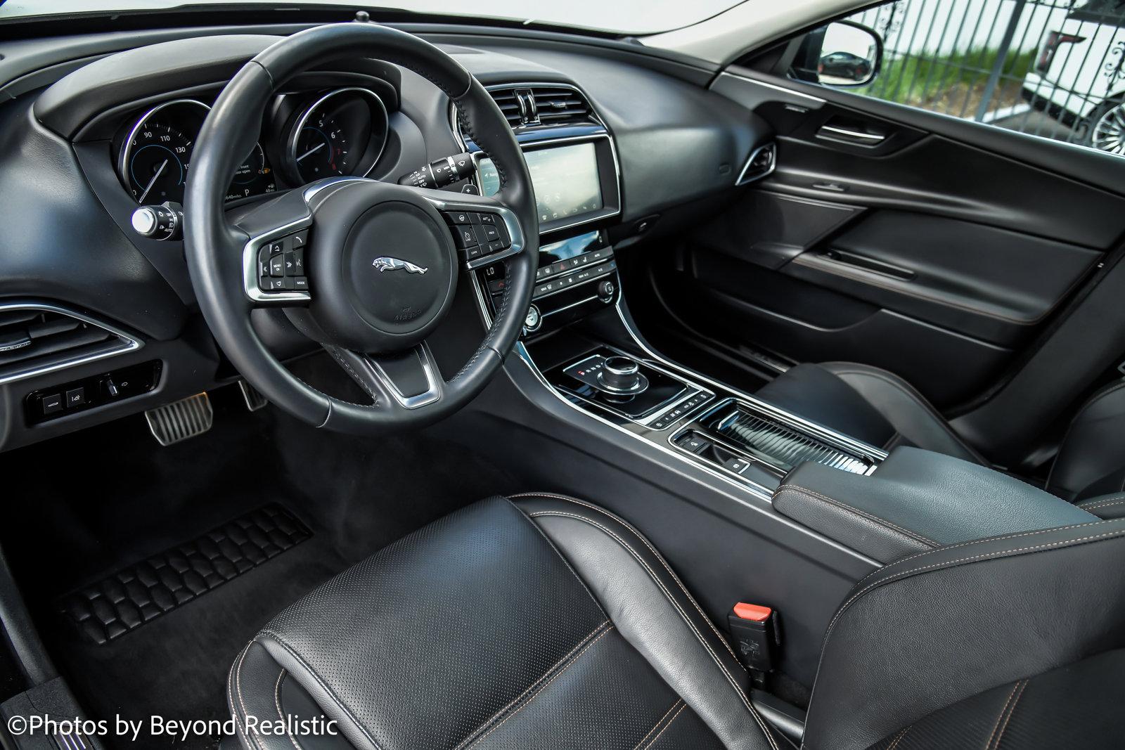 Used 2019 Jaguar XE 25t Prestige | Downers Grove, IL