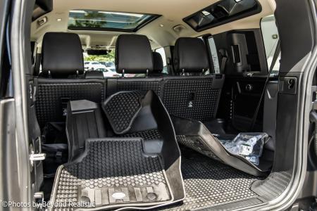 Used 2020 Land Rover Defender SE, Black Pack | Downers Grove, IL