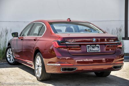 Used 2021 BMW 7 Series 740i xDrive | Downers Grove, IL