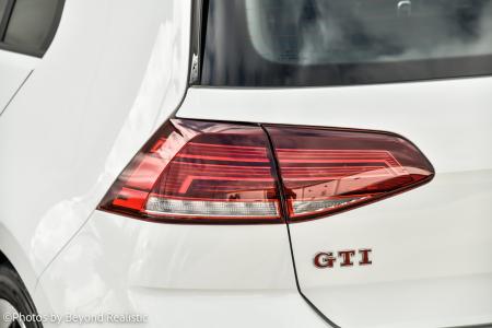 Used 2020 Volkswagen Golf GTI SE | Downers Grove, IL