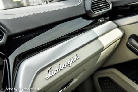 Used 2020 Lamborghini Urus Rear Seat Ent. | Downers Grove, IL