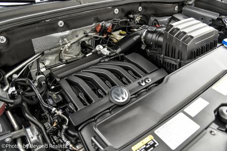 Used 2021 Volkswagen Atlas Cross Sport 3.6L V6 SEL R-Line | Downers Grove, IL