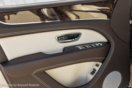 New 2023 Bentley Bentayga EWB V8 | Downers Grove, IL