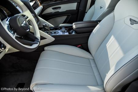 New 2023 Bentley Bentayga EWB V8 | Downers Grove, IL