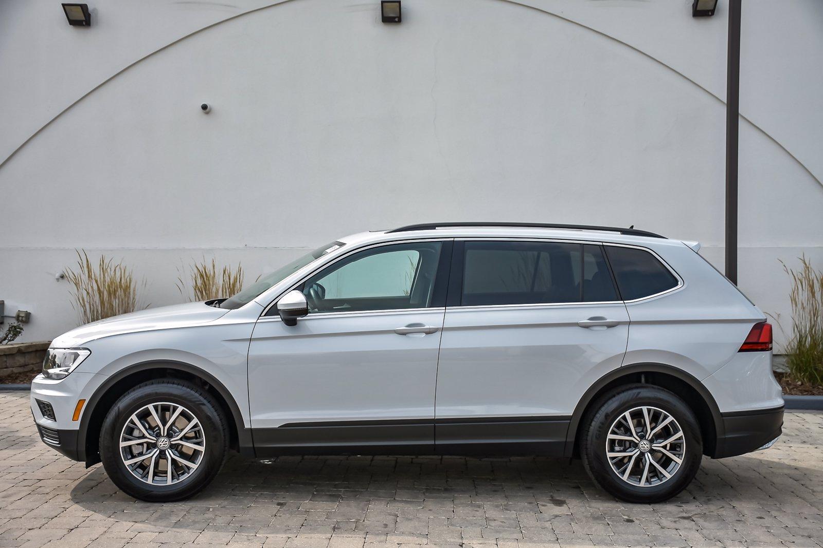 2019 Volkswagen Tiguan SE w/3rd Row Stock DG2684 for sale near