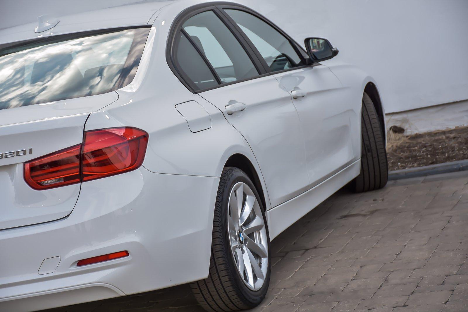 Used 2018 BMW 3 Series 320i xDrive Sport Premium With Navigation | Downers Grove, IL